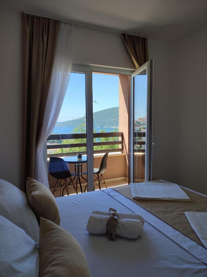 Appartement Elena à Herceg Novi Extérieur photo